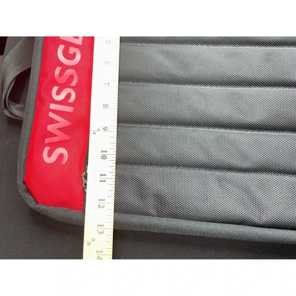 SwissGear padded nylon